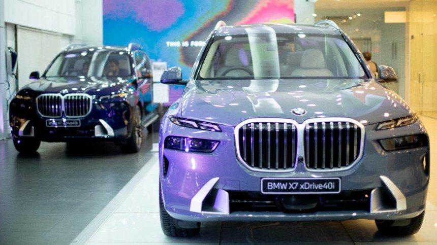 বিএমডব্লিউ এক্স সেভেন এখন বাংলাদেশের বাজারে