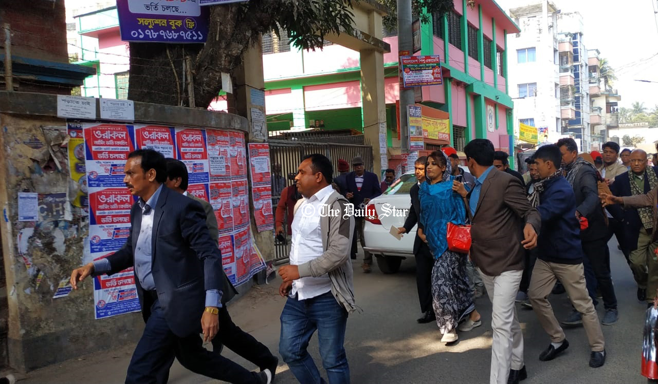 যুবলীগ-ছাত্রলীগ ও পুলিশি হামলায় ফরিদপুরে বিএনপির গণ-অবস্থান পণ্ড