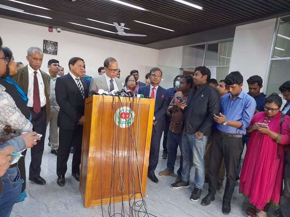 ভোট পড়েছে আনুমানিক ১৫-২৫ শতাংশ: সিইসি