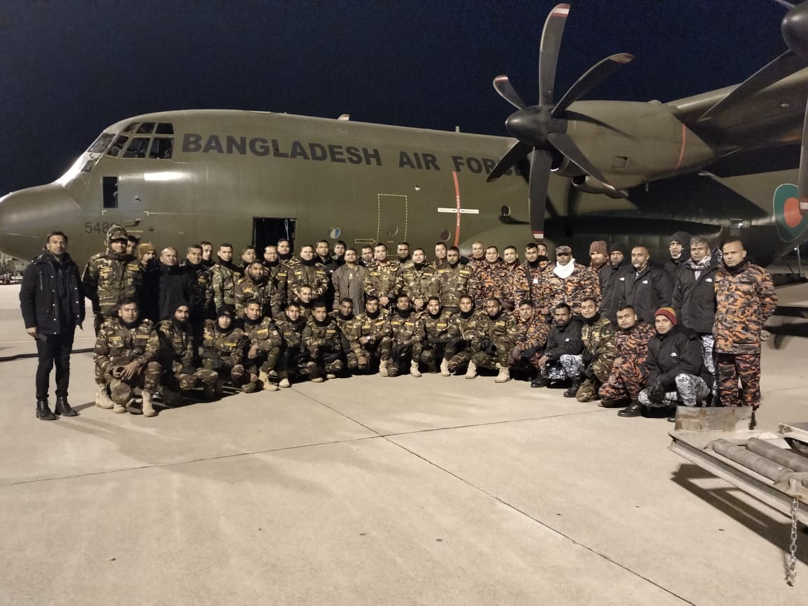 তুরস্কে পৌঁছেছে ফায়ার সার্ভিসের উদ্ধারকারী দল