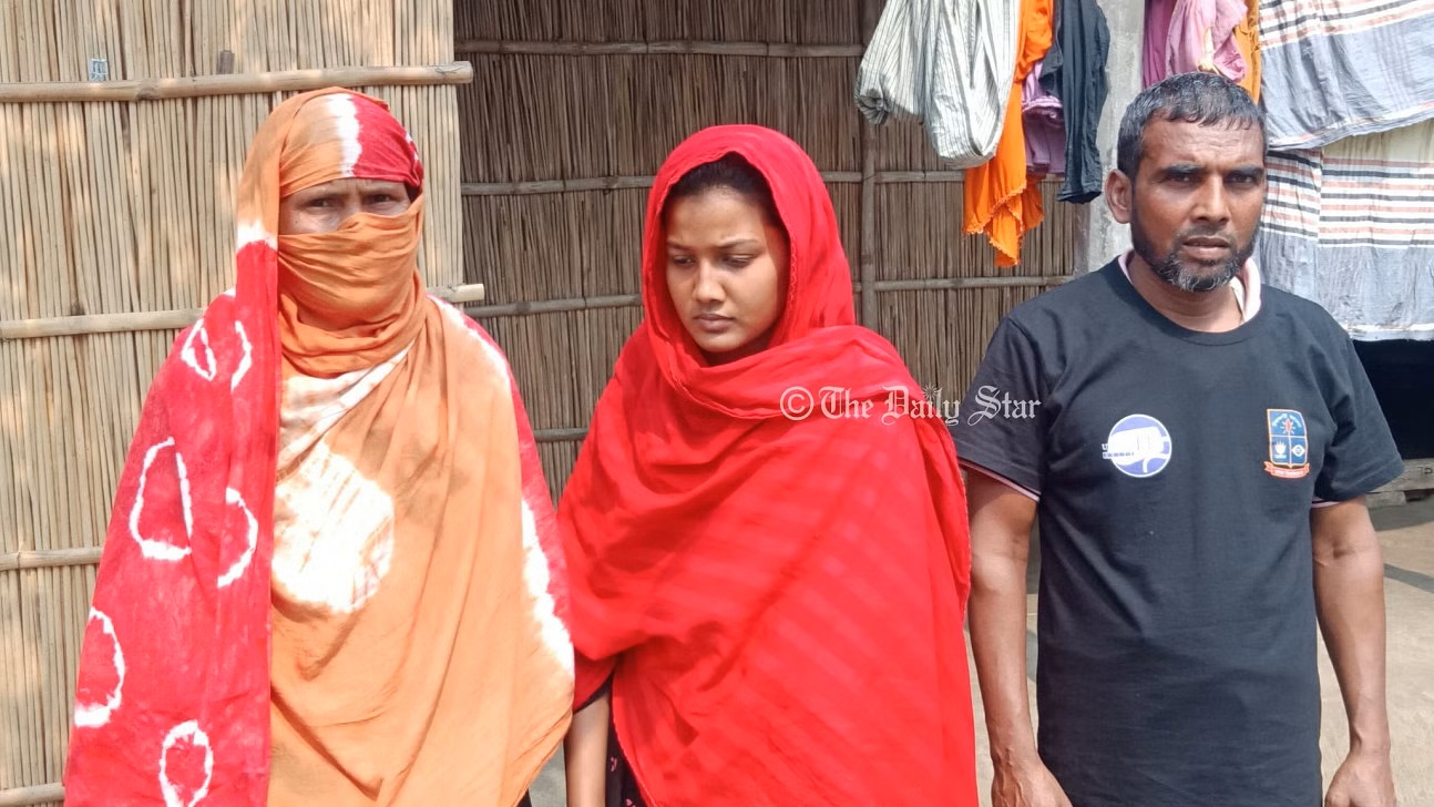 ‘কাঁদো কাঁদো কণ্ঠে ছাত্রলীগ নেত্রীর ক্ষমা চাওয়ার’ উত্তরে যা বললেন ফুলপরী