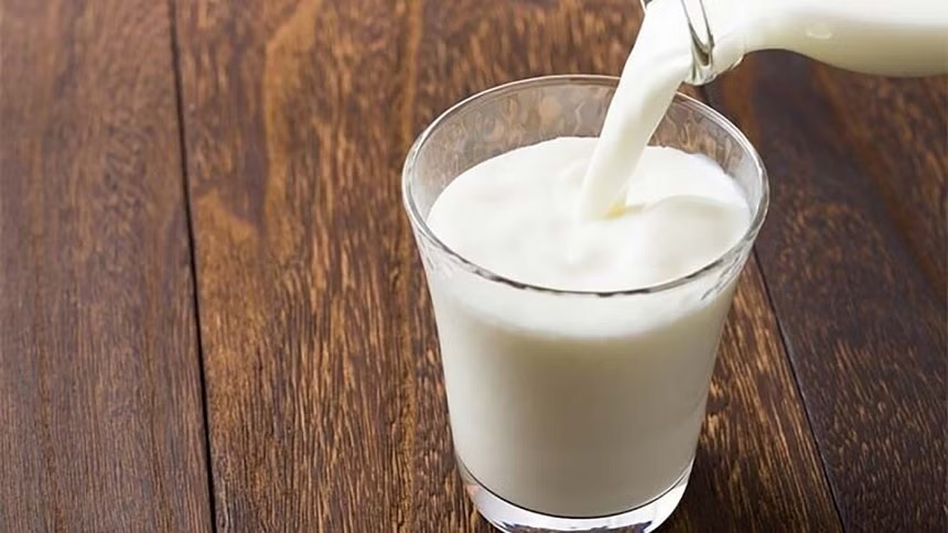 যে ৫ কারণে প্রতিদিন দুধ পান করা উচিত