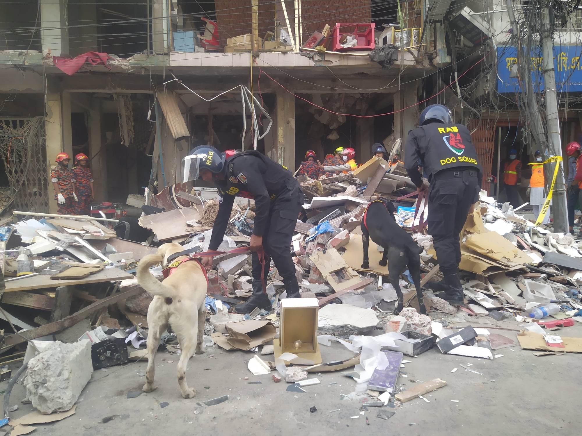 বংশাল থানায় অপমৃত্যু মামলা করল পুলিশ