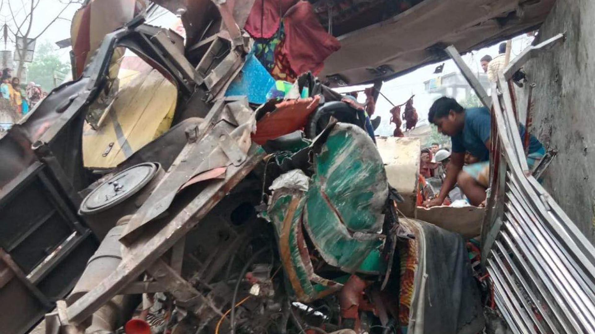 ঢামেকে আরও ২ মৃত্যু, নিহত বেড়ে ১৯