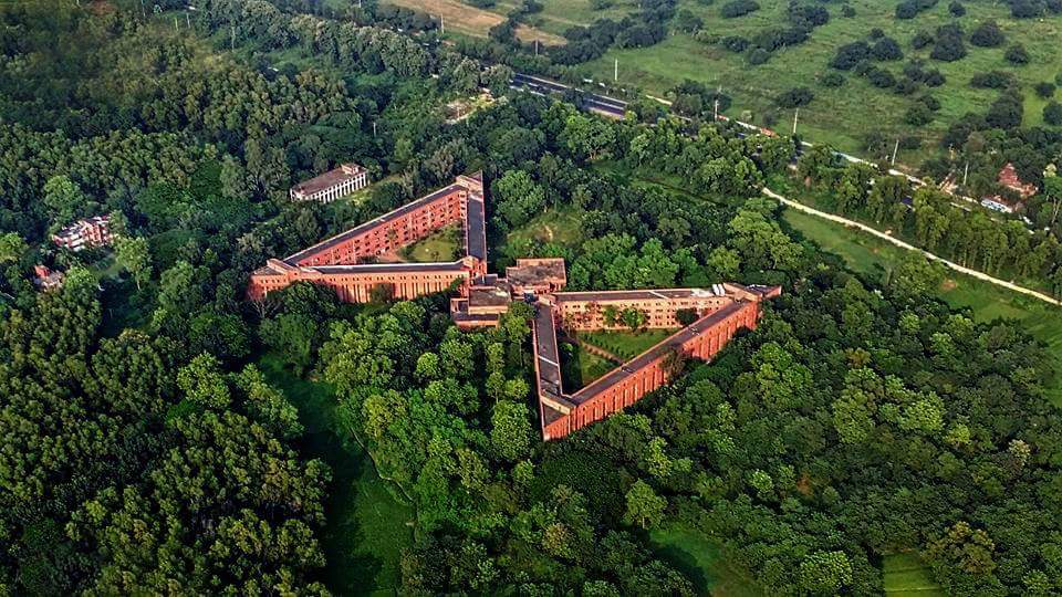 জাবিতে রাজউকের পরীক্ষা করা ১৩ ভবনের সবগুলোই ঝুঁকিপূর্ণ