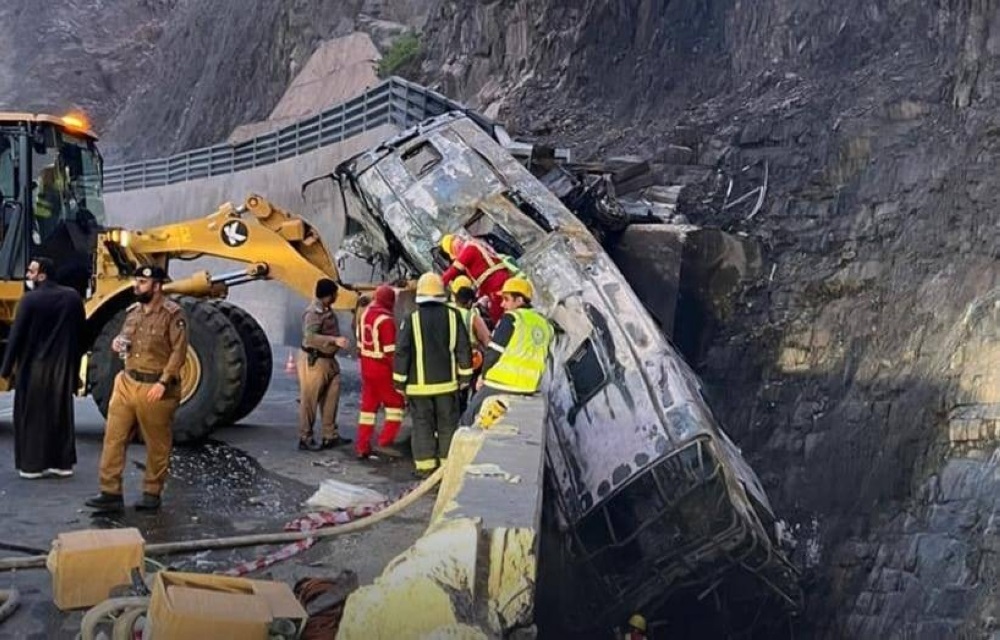 সৌদিতে বাস দুর্ঘটনা: বেশ কয়েকজন বাংলাদেশি নিহতের আশঙ্কা