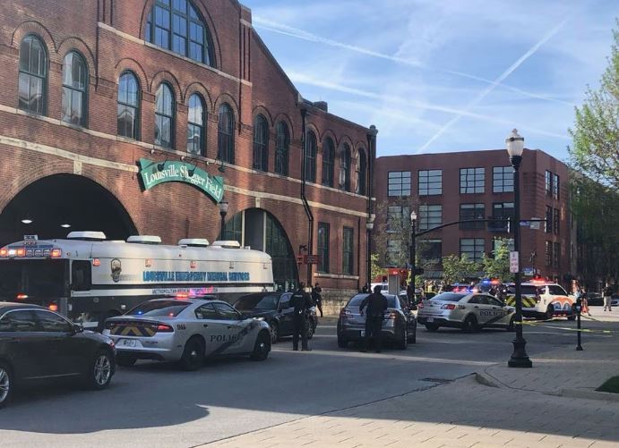 যুক্তরাষ্ট্রের কেনটাকিতে গুলিতে বহু হতাহত