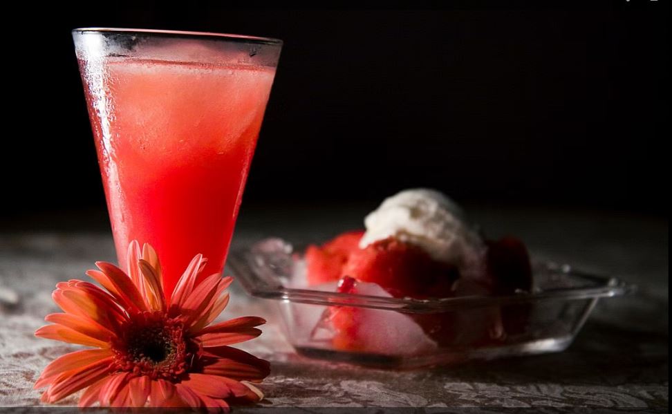 গরমে সুস্থ থাকতে কী খাবেন, কী খাবেন না