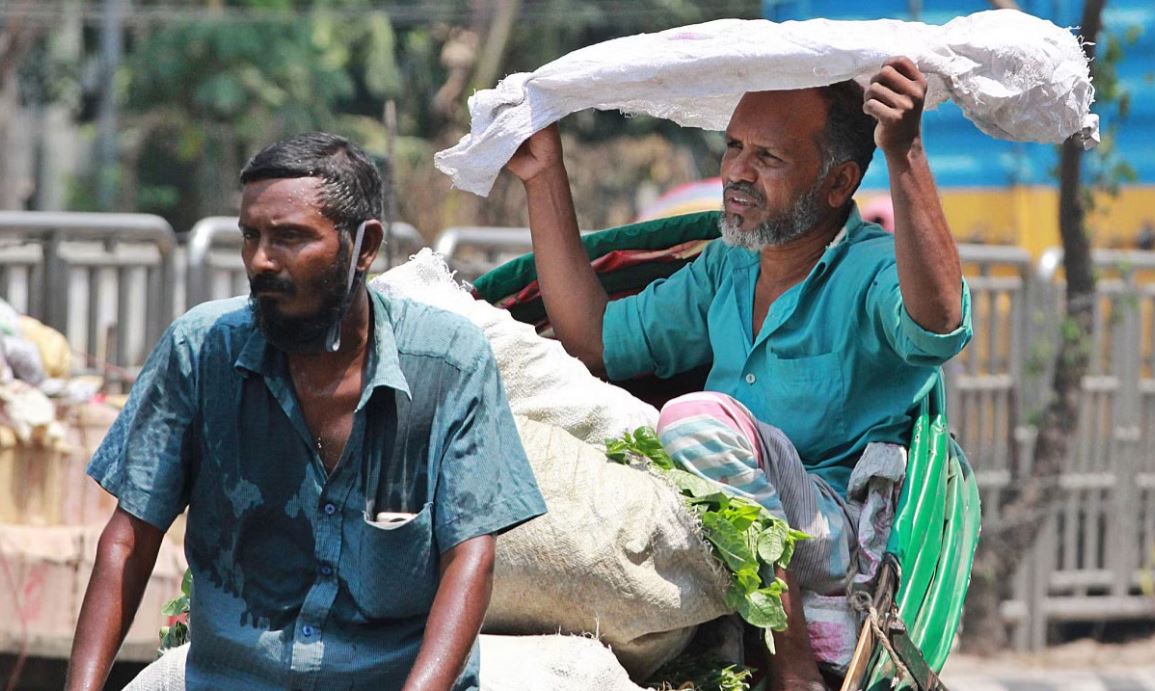 ঢাকায় ‘৫৮ বছরের মধ্যে সর্বোচ্চ’ তাপমাত্রা আজ