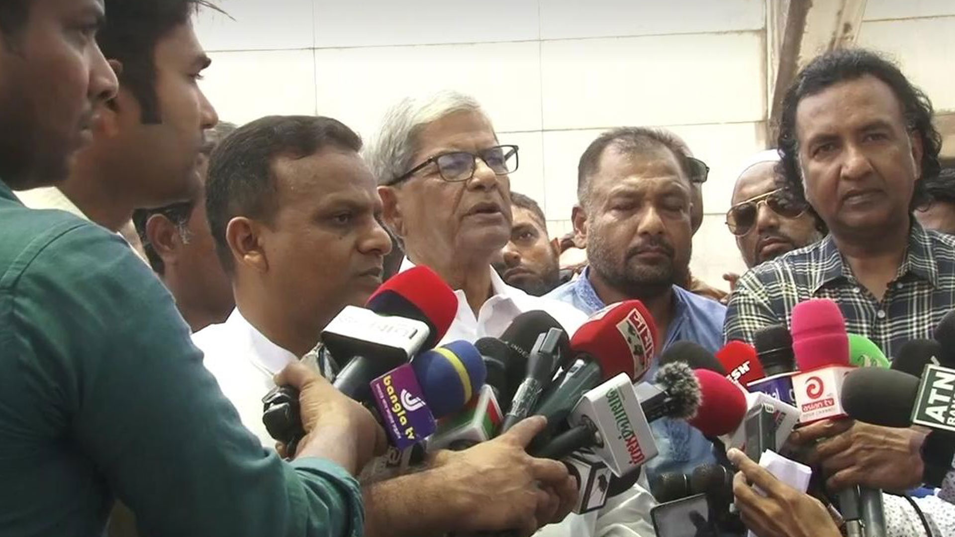 আ. লীগ নির্বাচন-গণতন্ত্রে বিশ্বাস করে না: ফখরুল