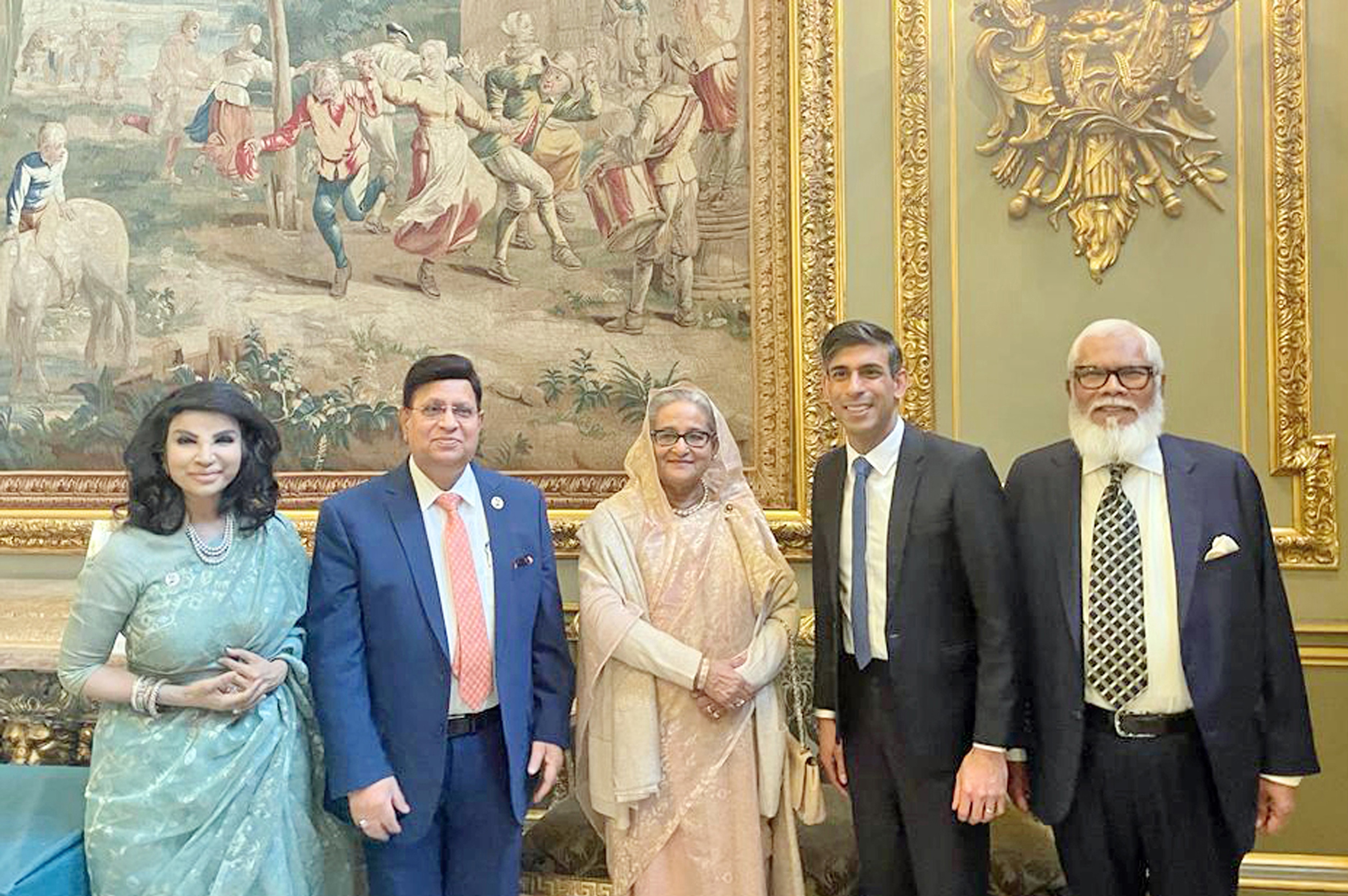 কমনওয়েলথ সম্মেলনে ঋষি সুনাকের সঙ্গে শেখ হাসিনার বৈঠক