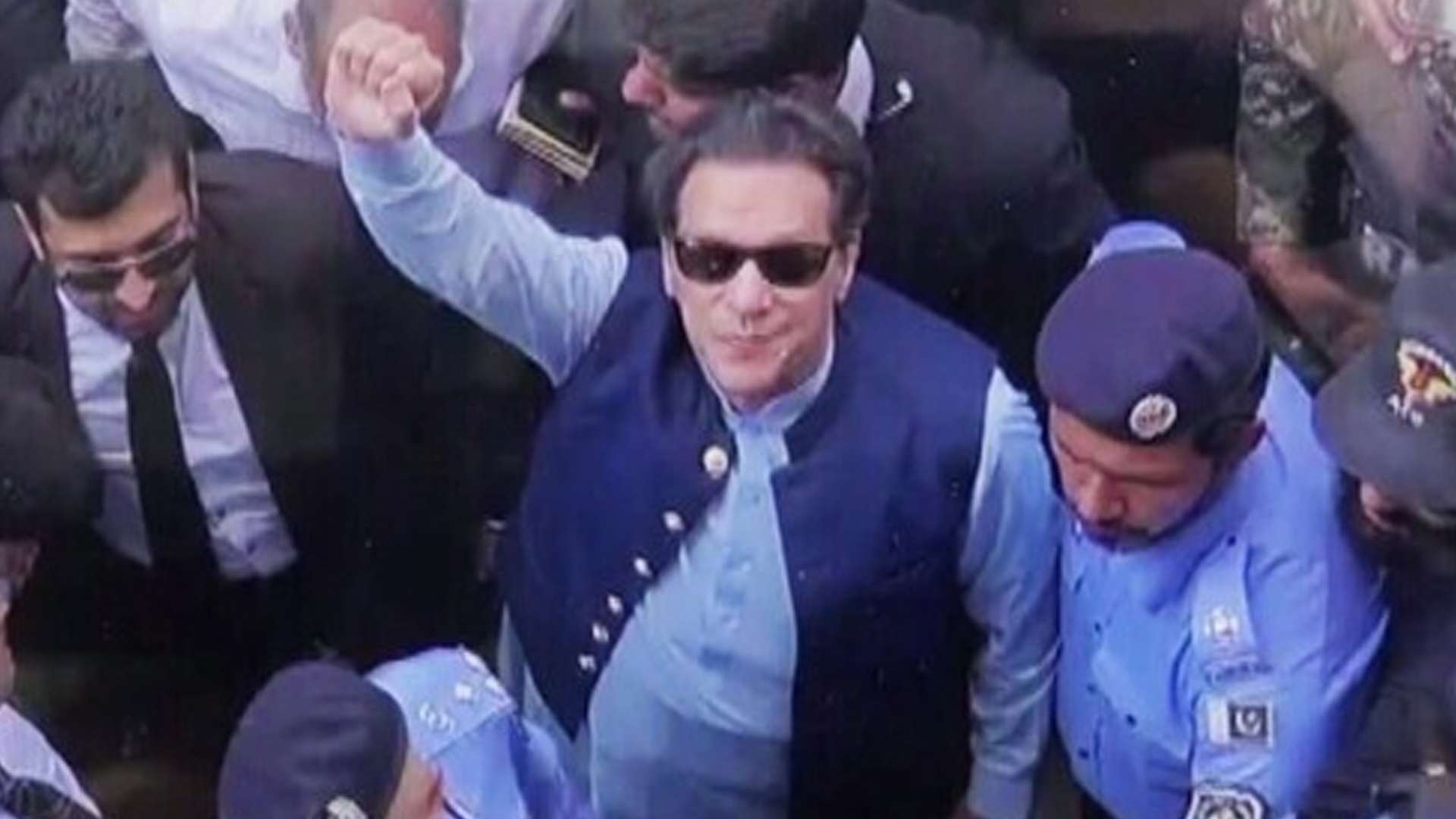 ইমরান খানকে ১৫ মে পর্যন্ত গ্রেপ্তার করা যাবে না: আদালত