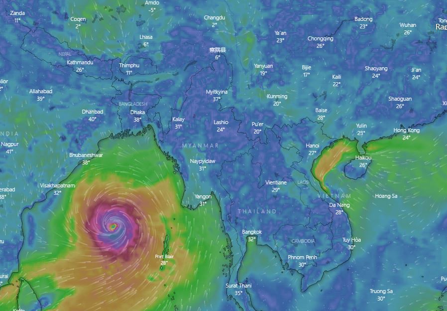 কক্সবাজার থেকে ৯০০ কিলোমিটার দূরে মোখা, ৪ নম্বর হুঁশিয়ারি সংকেত