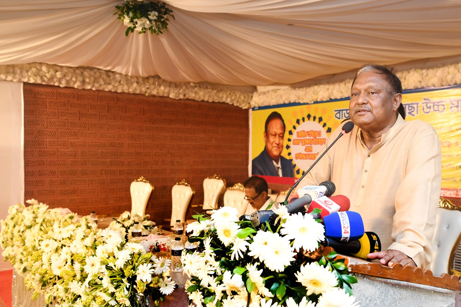 পেঁয়াজ মজুত করে বাজার অস্থিতিশীল করা হয়েছে: বাণিজ্যমন্ত্রী