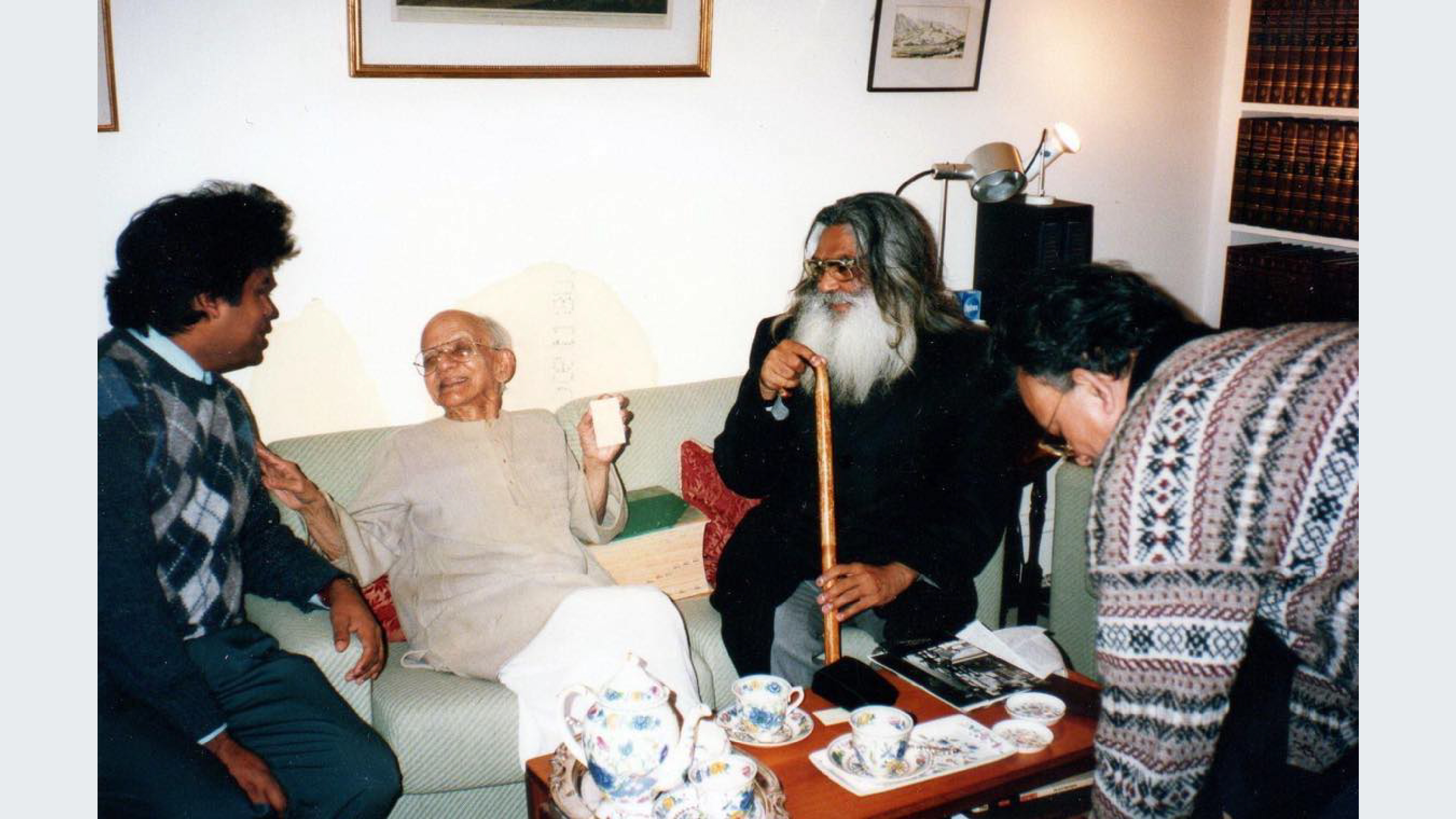 কাছে-দূরের সিরাজুল আলম খান