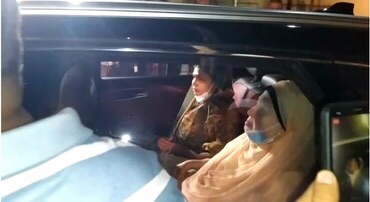 খালেদা জিয়াকে আবারও হাসপাতালে নেওয়া হয়েছে