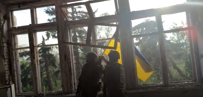 ইউক্রেনের পাল্টা হামলা: শান্তির সম্ভাবনা নিয়ে যা ভাবছেন রুশ বিশেষজ্ঞরা