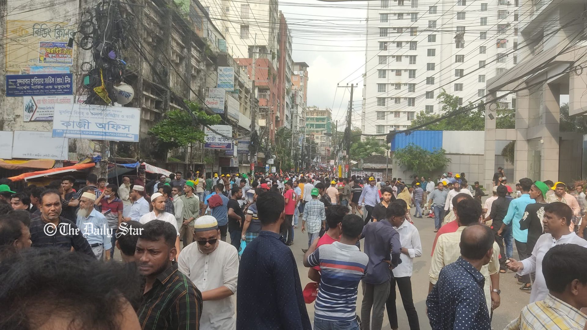 চট্টগ্রামে যুবদলের সমাবেশ,যানজটে জনদুর্ভোগ