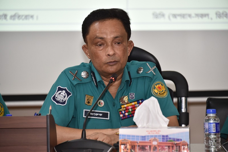 পশুর ট্রাক থামিয়ে চাঁদাবাজি করলে কঠোর ব্যবস্থা: ডিএমপি কমিশনার