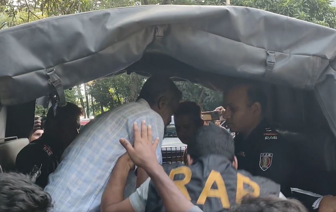 সরকারি শাহ সুলতান কলেজে ভর্তি জালিয়াতি, ৩ অফিস সহকারী আটক