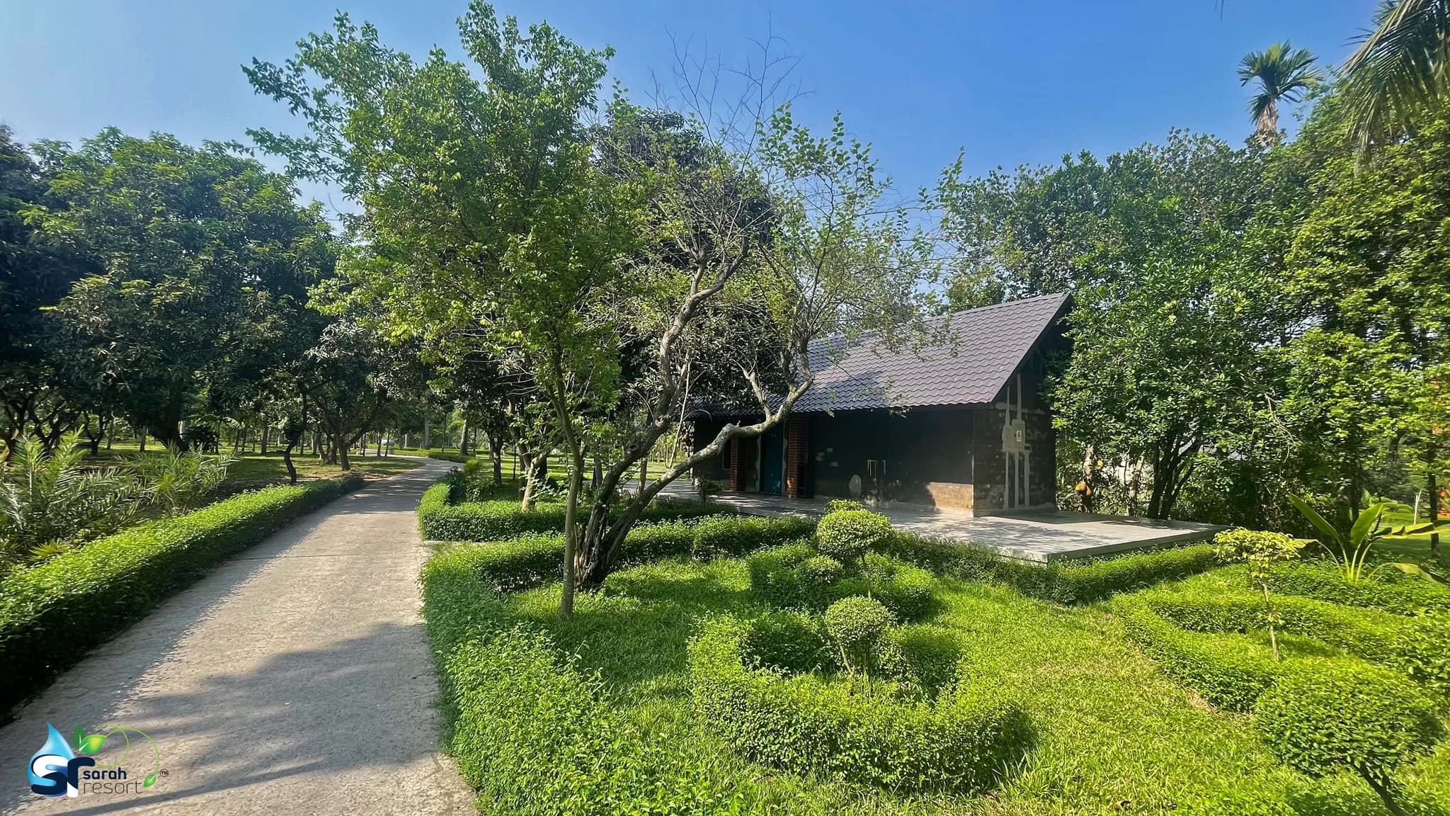 ঢাকার কাছে ৮ রিসোর্ট