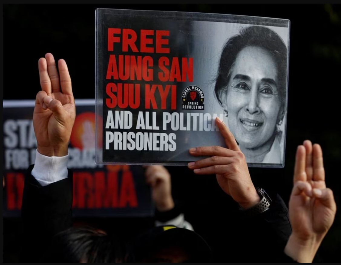 অসুস্থ অং সান সুচির উন্নত চিকিৎসার আবেদন নাকচ করল সামরিক জান্তা