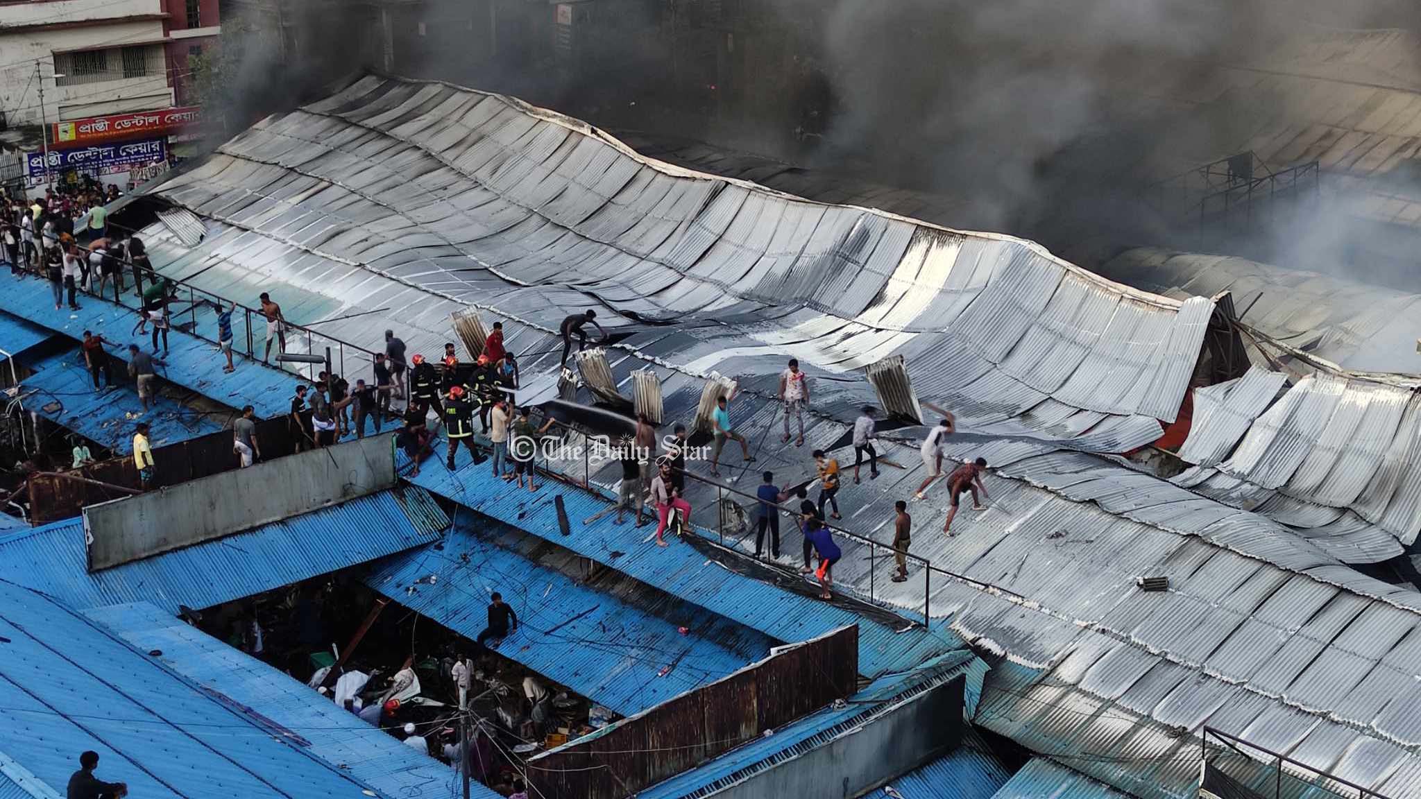 কৃষি মার্কেটে অগ্নিকাণ্ডে ২১৭ দোকান ক্ষতিগ্রস্ত হয়েছে: ডিএনসিসি