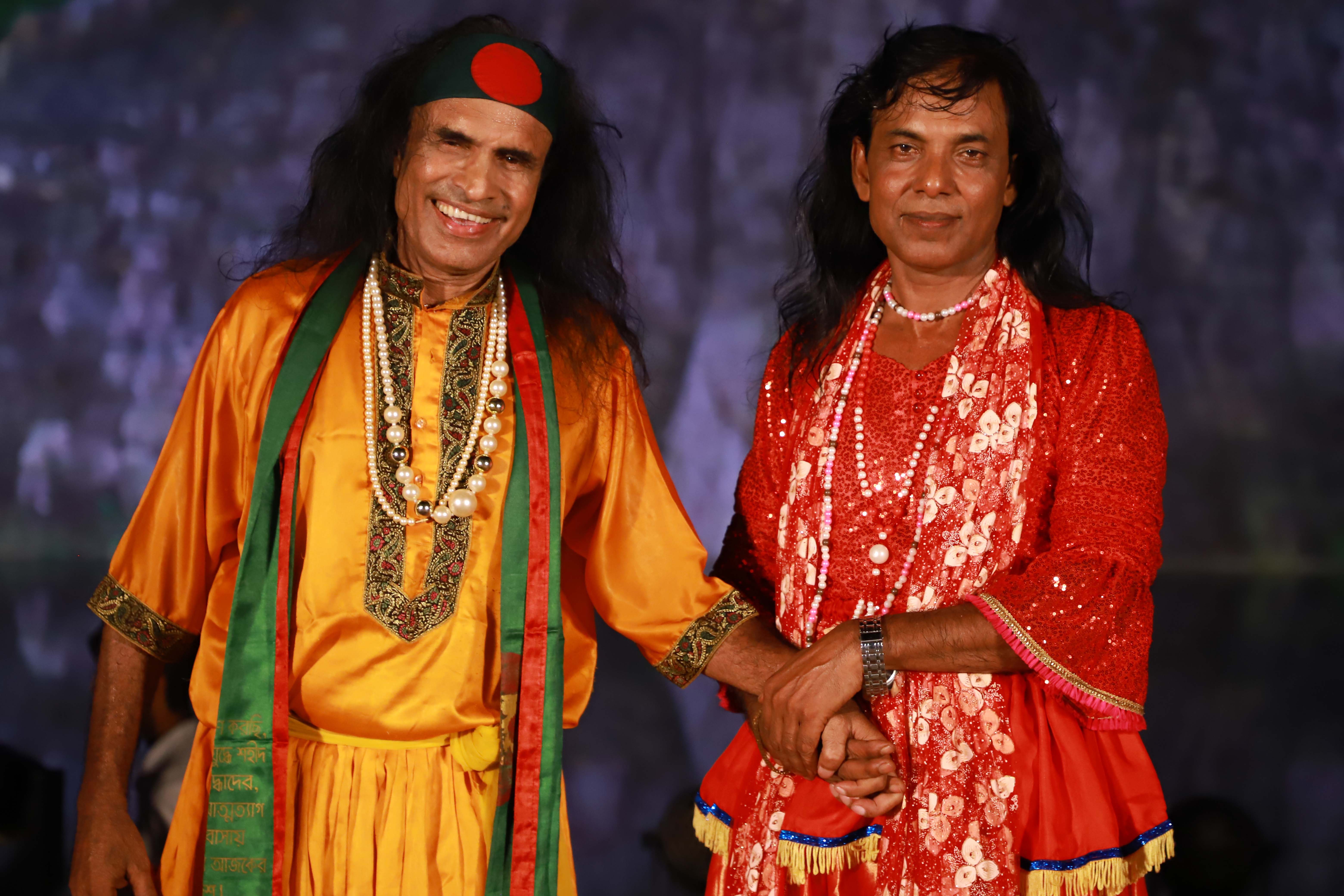 ইত্যাদির মঞ্চে কুদ্দুস বয়াতি ও ইসলাম উদ্দিন পালাকার