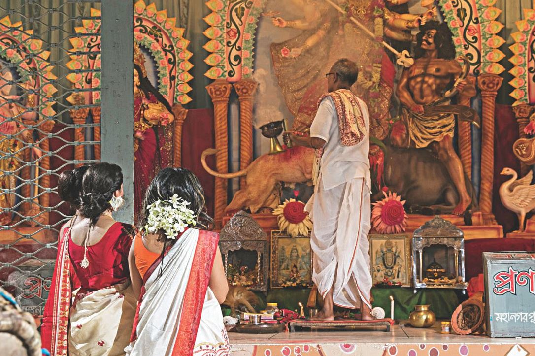 পূজার সময় সুস্থ থাকতে চিকিৎসকের পরামর্শ