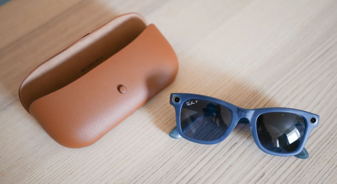 মেটা-রেব্যান স্মার্ট চশমায় থাকছে কল, গান শোনা ও লাইভ ভিডিও ফিচার