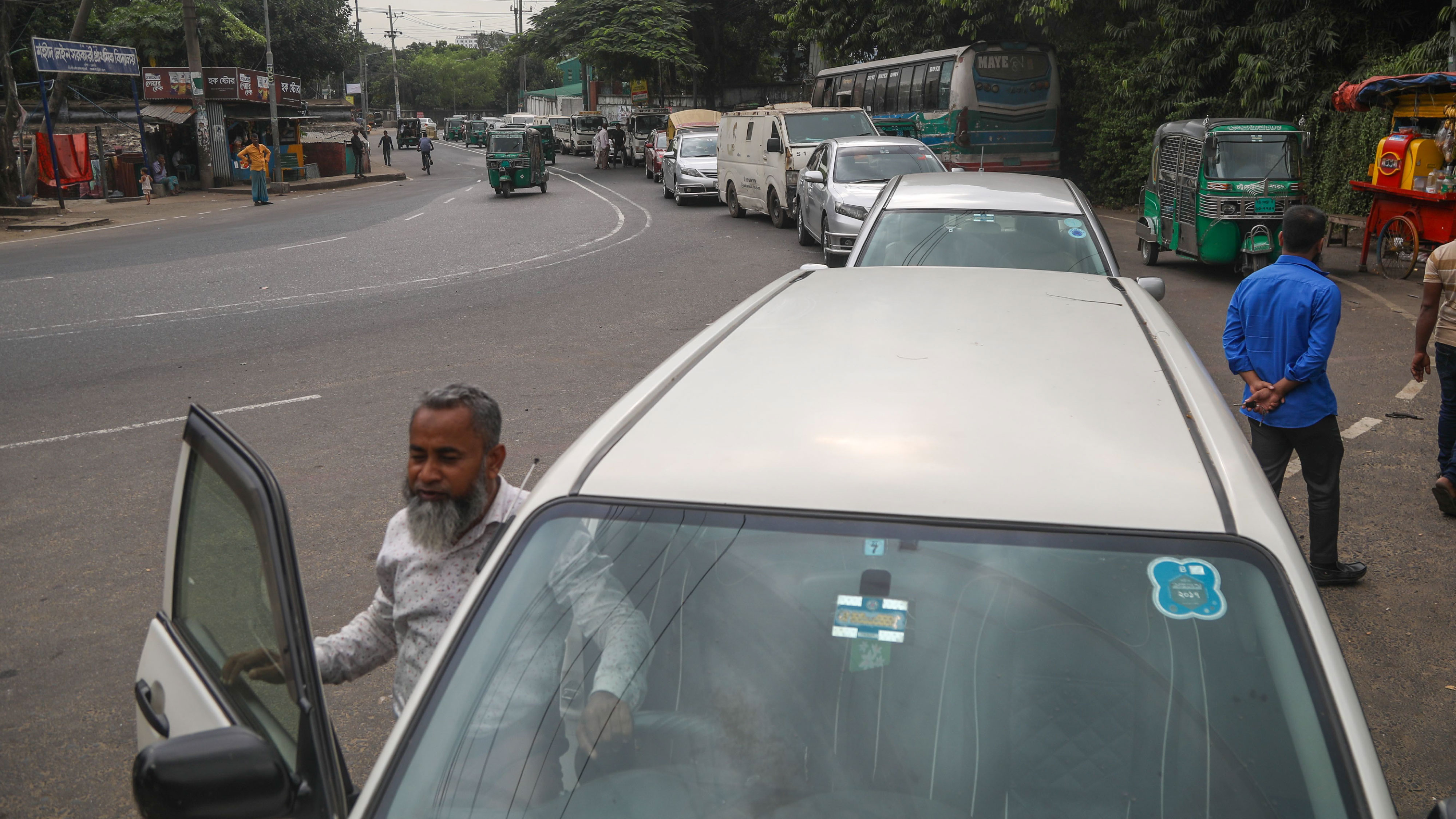 টার্মিনাল থেকে এলএনজি সরবরাহ কমায় চট্টগ্রামে ‘গ্যাস সংকট’