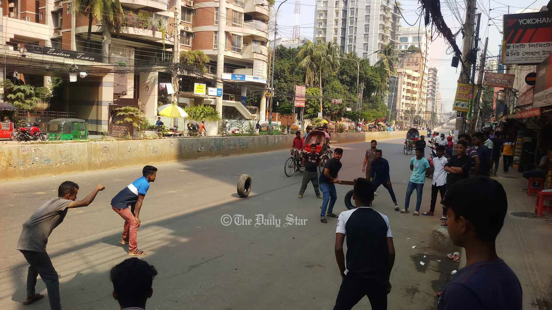 ৩ বছর ৮ মাস পর ঢাকার হরতালচিত্র