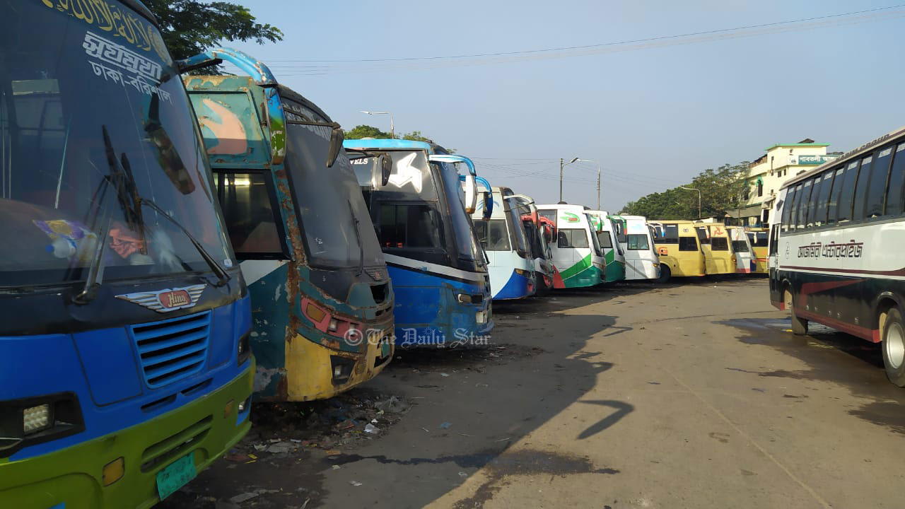 গাবতলী ছাড়েনি দূরপাল্লার বাস