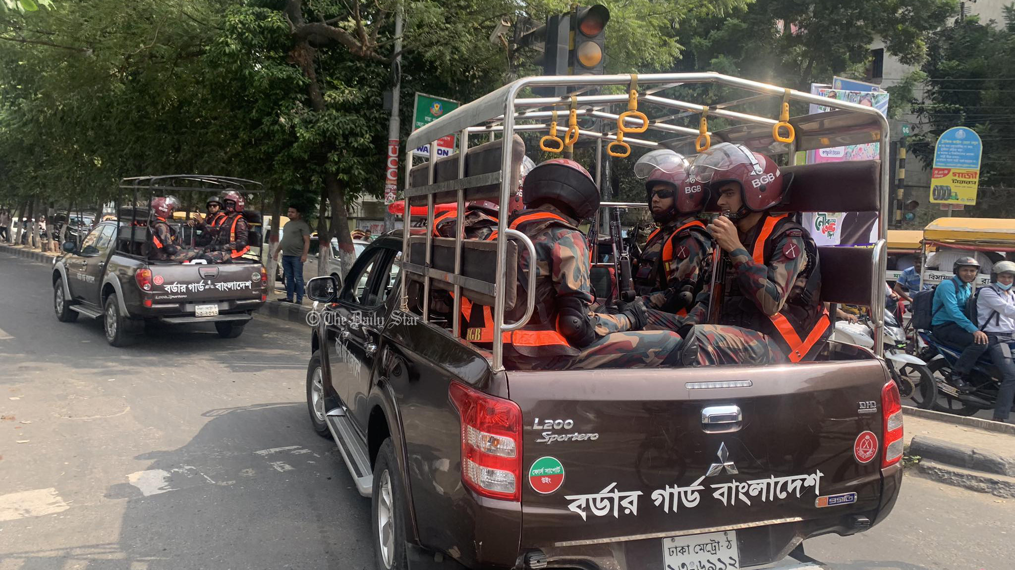 পোশাক কারখানার নিরাপত্তায় ৪৮ প্লাটুন বিজিবি মোতায়েন