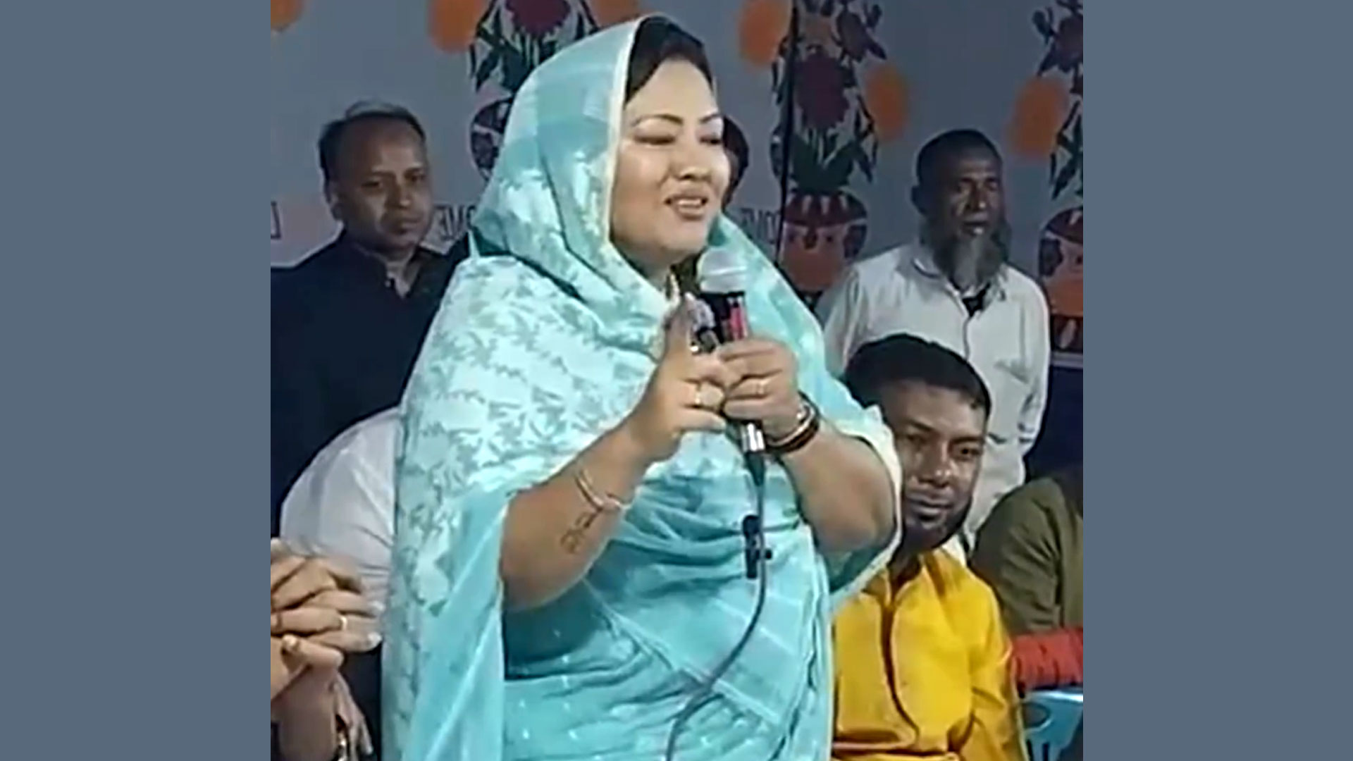 সুযোগ থাকলে ঘোষণা দিতাম আমার পীর-আইডল শেখ হাসিনা: মমতাজ