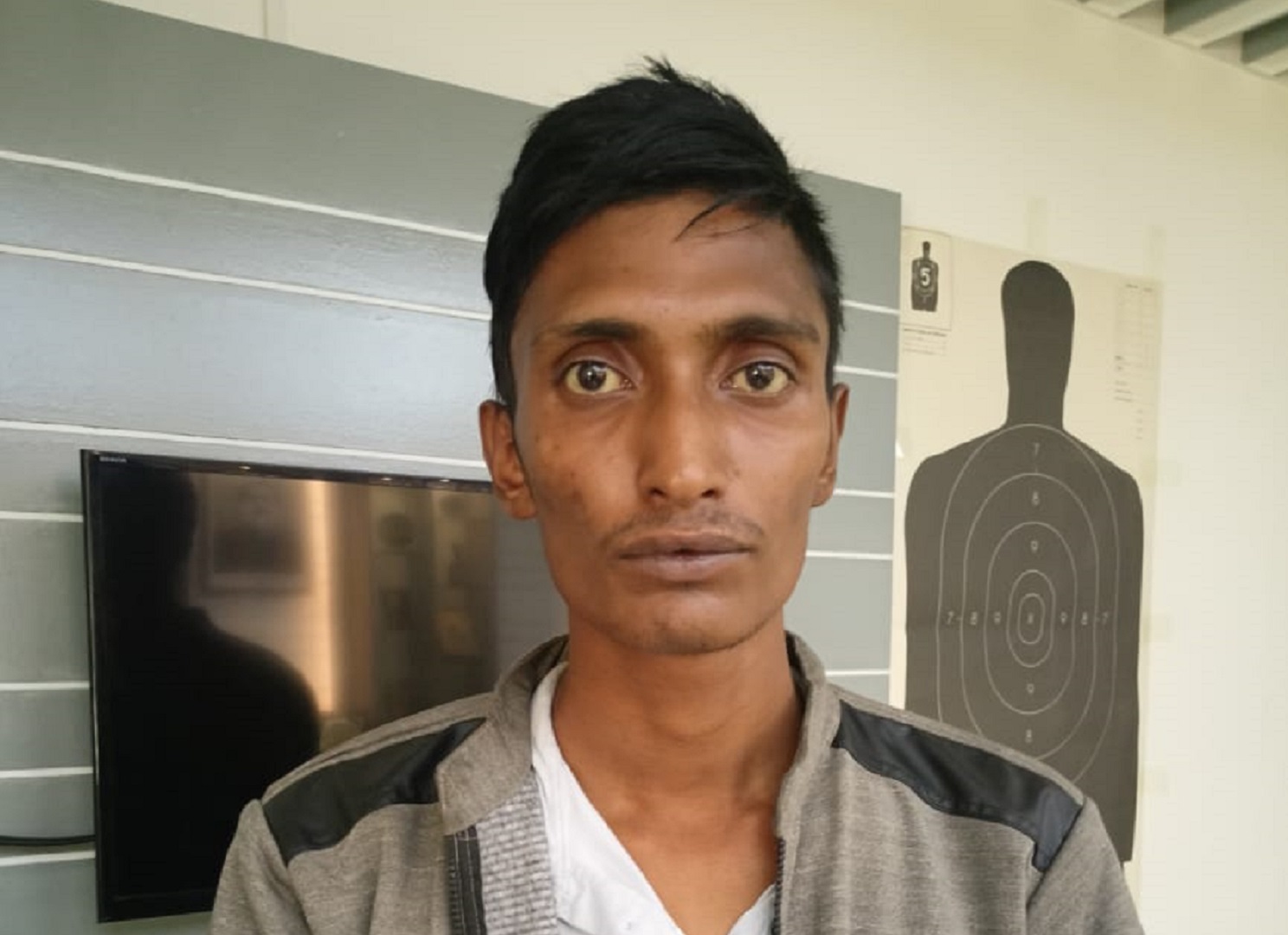 ‘হ্যালো আমি এসপি বলছি’ প্রতারক গ্রেপ্তার