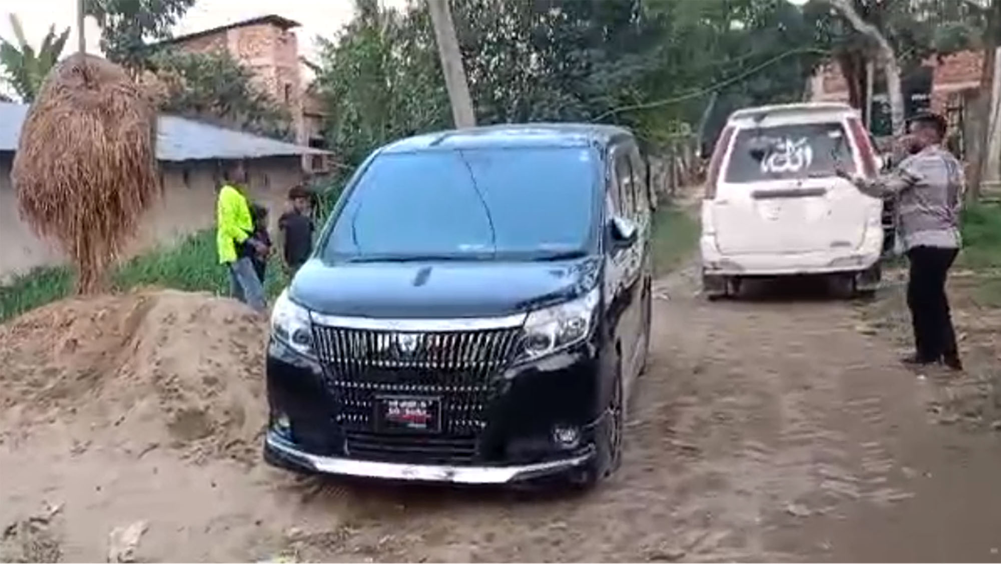 স্বতন্ত্র প্রার্থী হুইপ শামসুলের প্রচারণায় আ. লীগের হামলার অভিযোগ