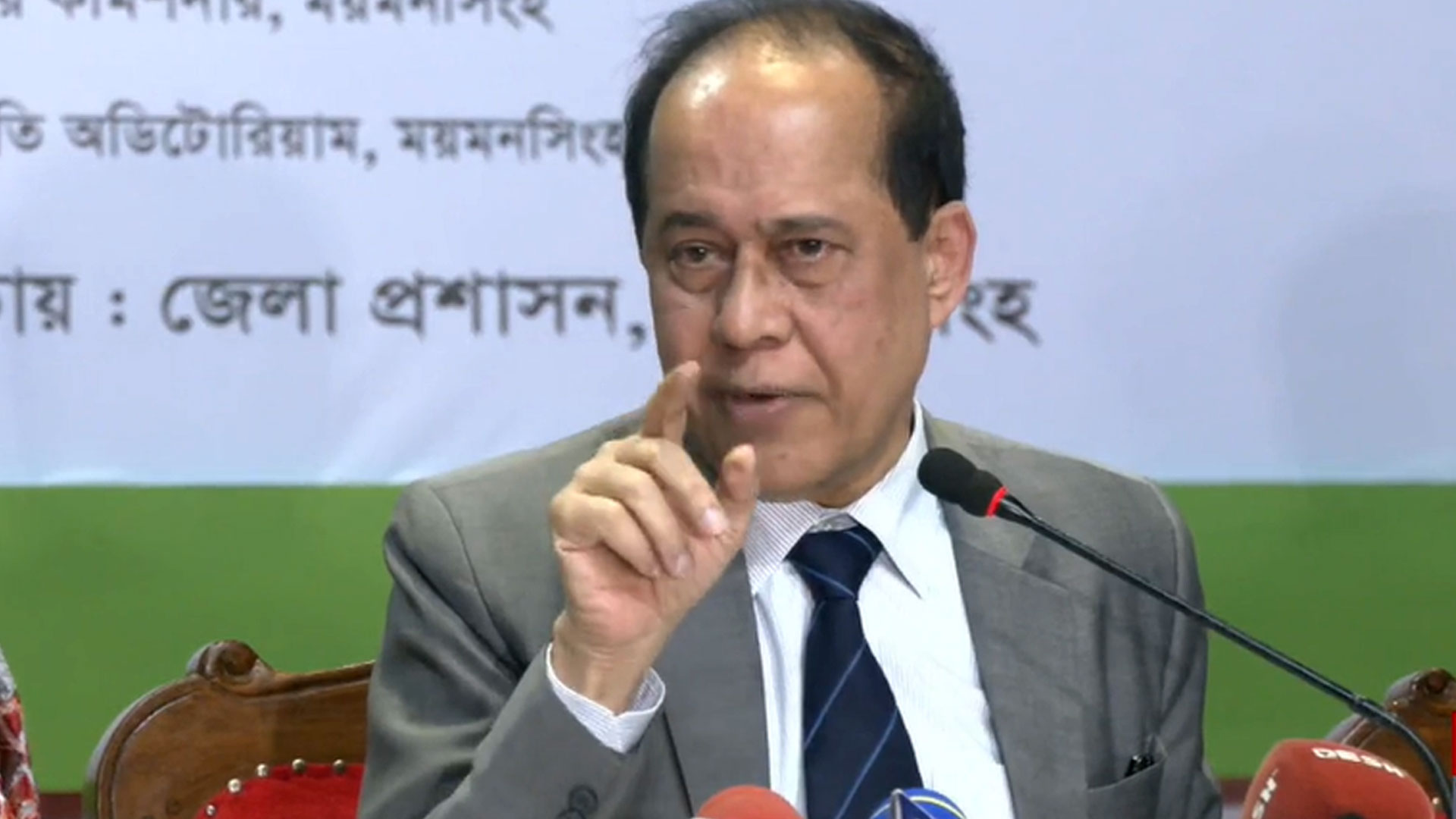 কেন্দ্রের বাইরে দেখবে ইসি, ভেতরের দায়িত্ব পোলিং এজেন্টদের: সিইসি