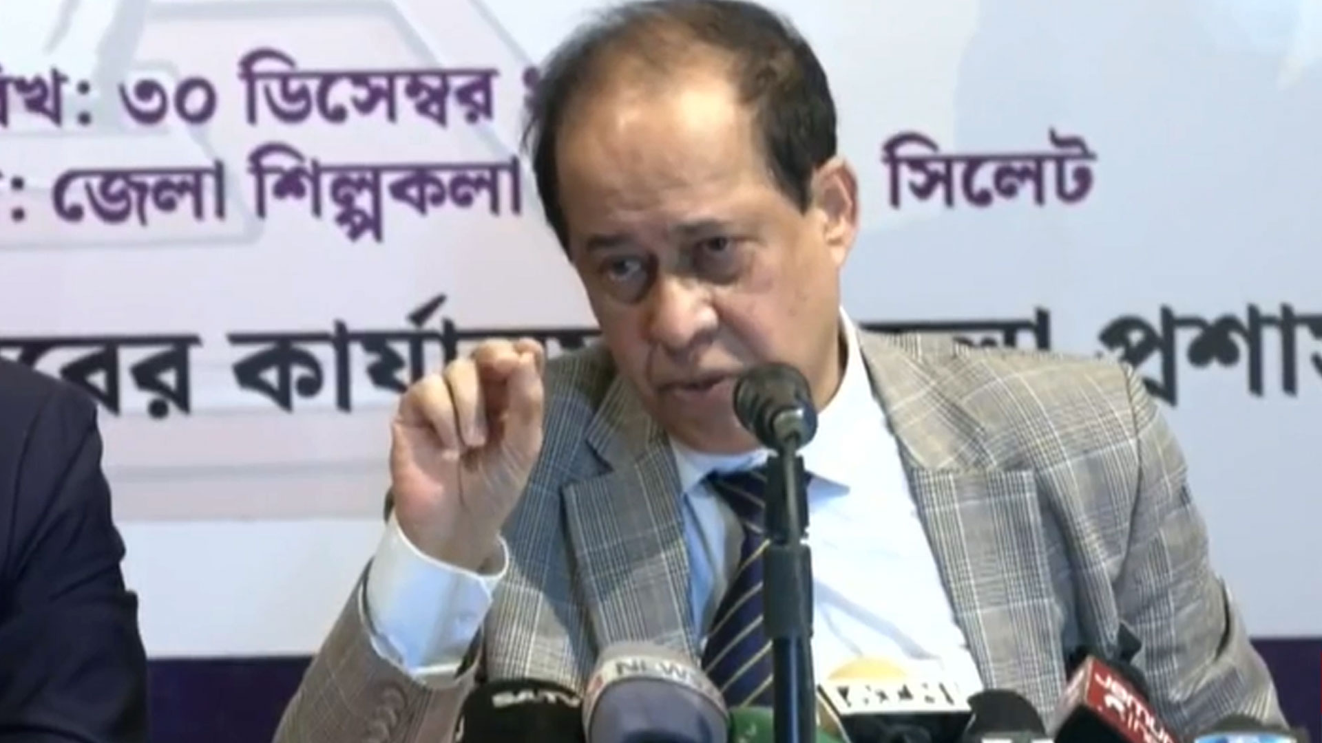 কেন আন্তর্জাতিক মহল বাংলাদেশের নির্বাচন নিয়ে কথা বলছে—ব্যাখ্যা দিলেন সিইসি