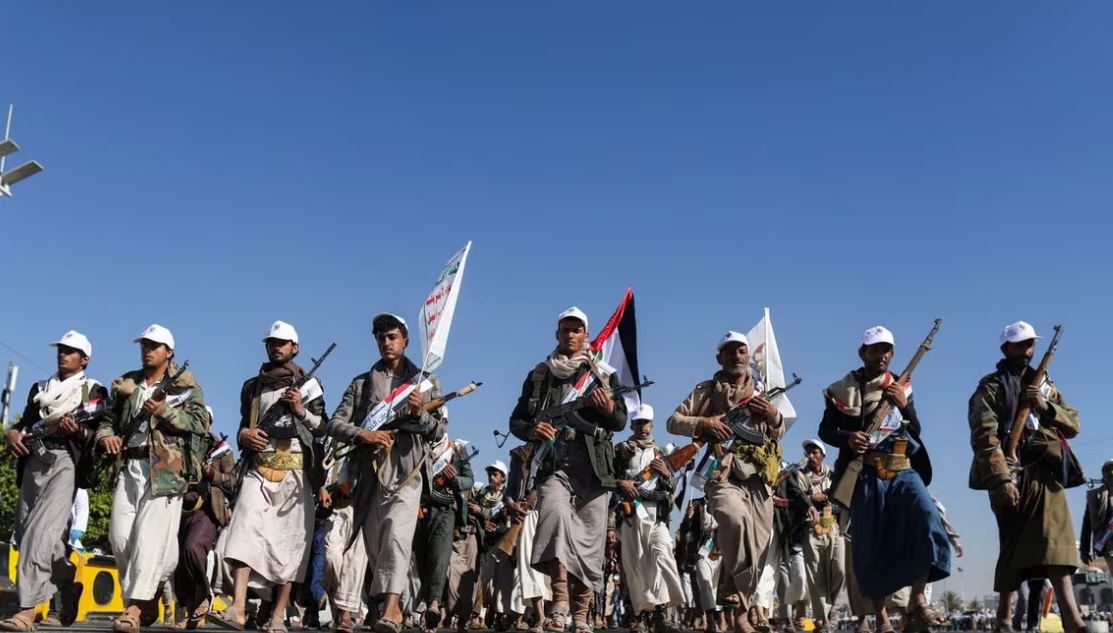 হুতিদের ৩ নৌকা ডুবিয়ে দিয়ে যুক্তরাষ্ট্র জানাল, ‘বড় পরিসরে সংঘাত চাই না’