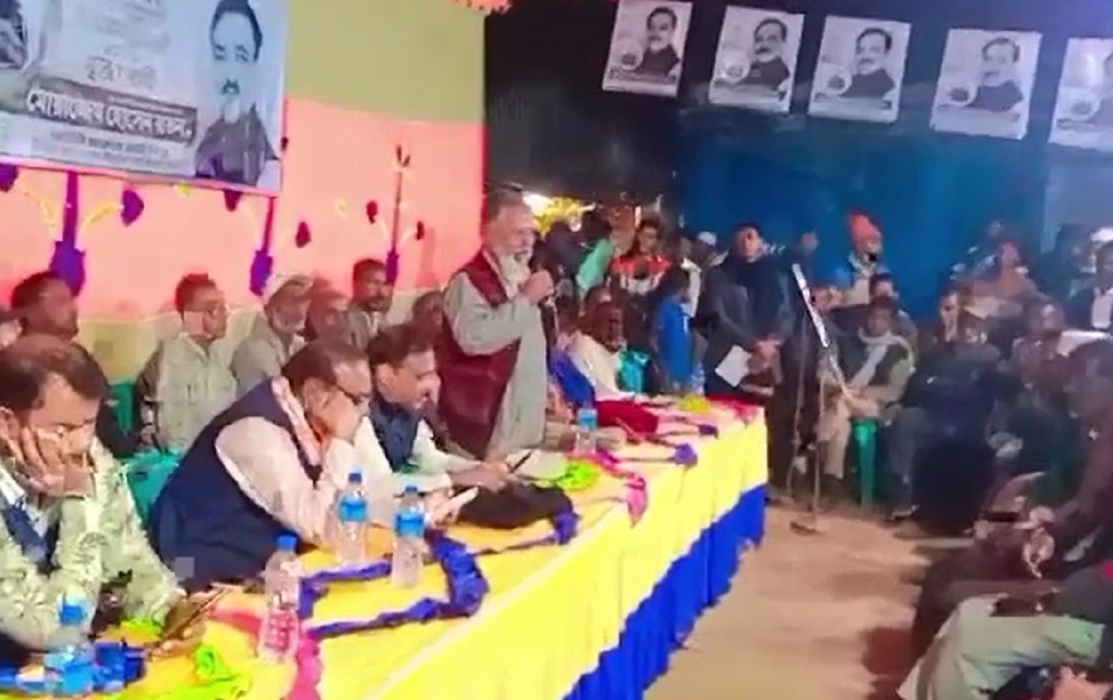 এমপি রতনের সভায় সাম্প্রদায়িক বক্তব্য দিয়ে ক্ষমা চাইলেন আ. লীগ নেতা