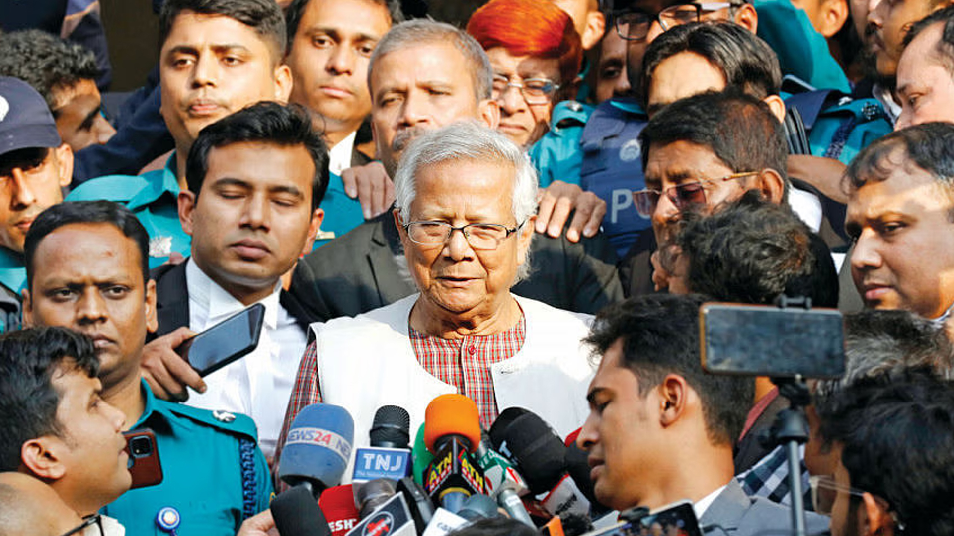 ড. ইউনূসের সাজা কি বিদেশি বিনিয়োগকারীদের জন্য অশনি সংকেত?