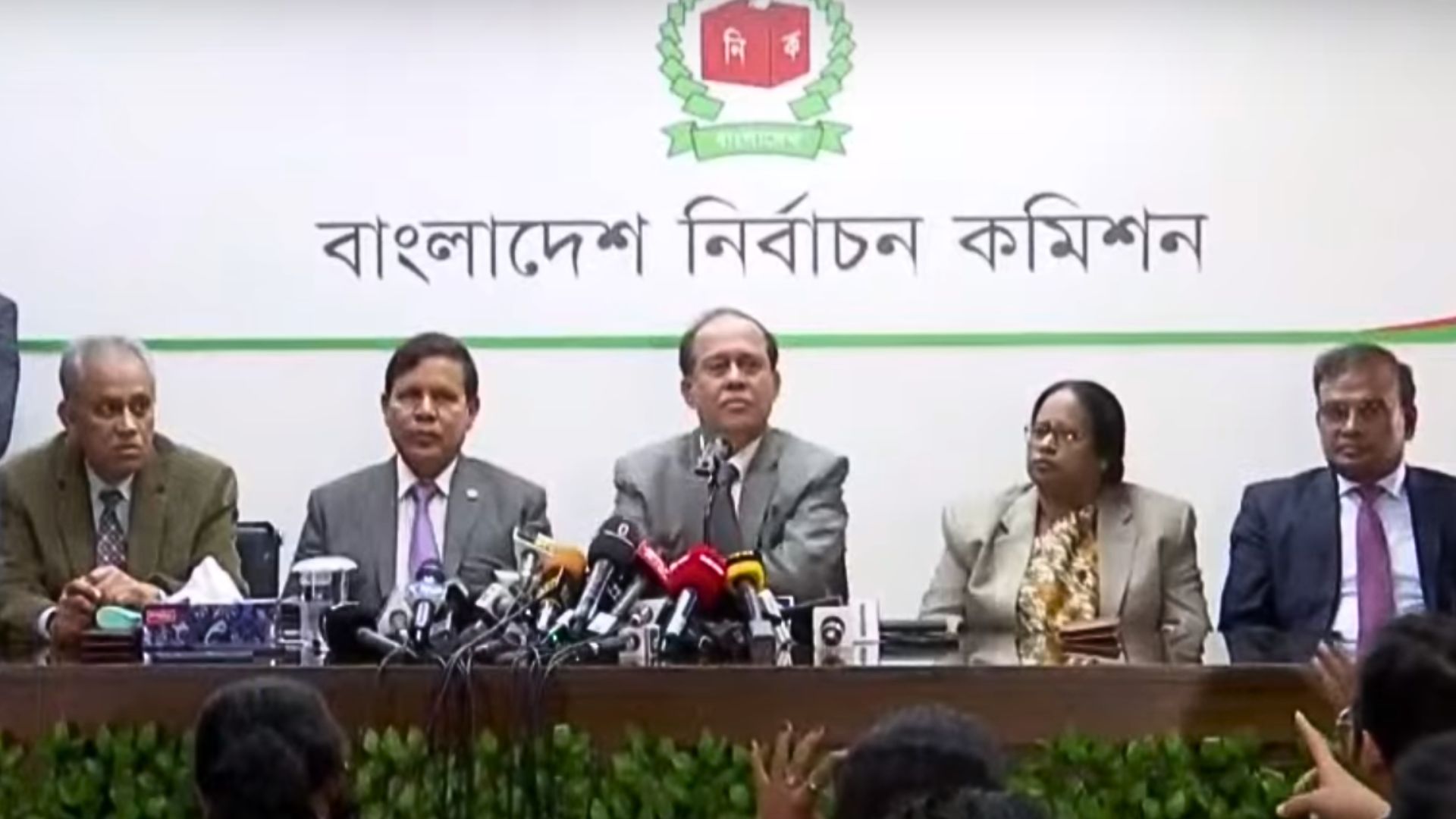 নির্বাচনে ভোট পড়েছে ৪১.৮ শতাংশ: সিইসি