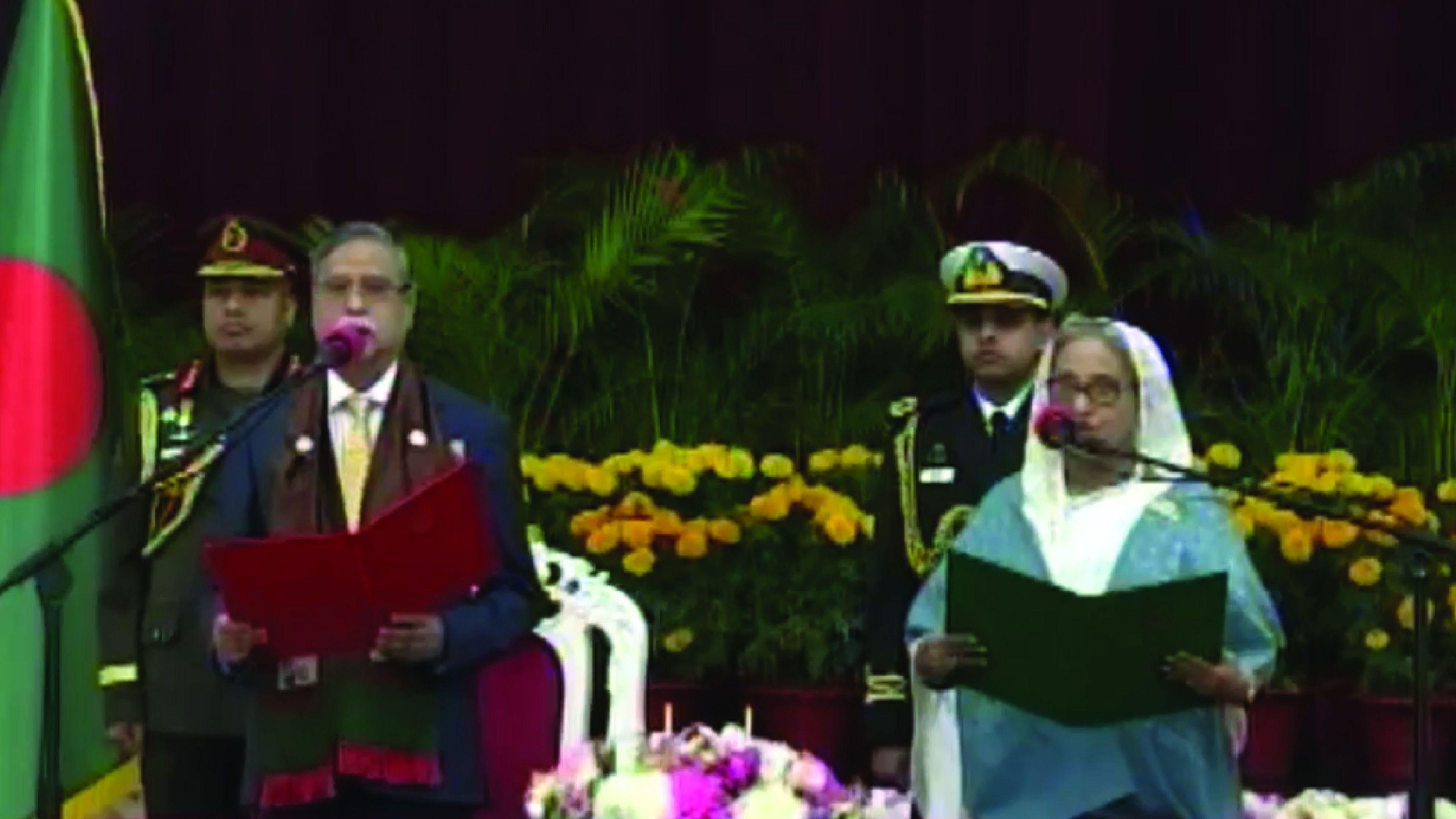 প্রধানমন্ত্রী হিসেবে শপথ নিলেন শেখ হাসিনা