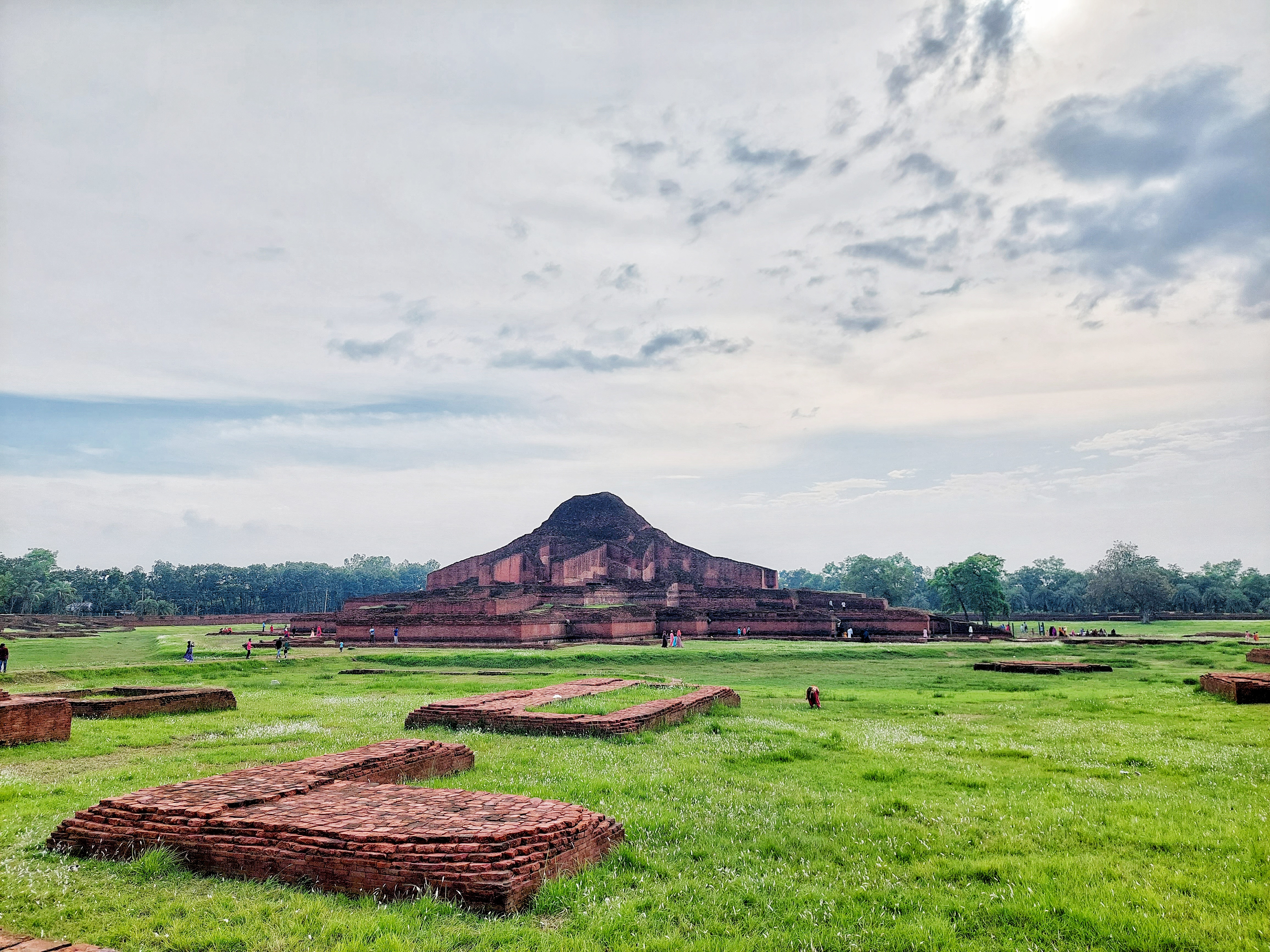 নয়নাভিরাম নওগাঁর যত দর্শনীয় স্থান
