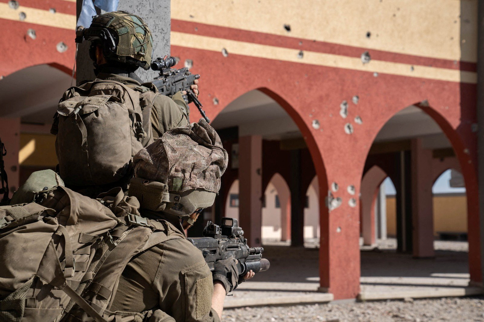 আলোচনায় ১ মাসের যুদ্ধবিরতি, আগের প্রস্তাবে হামাসের ‘না’