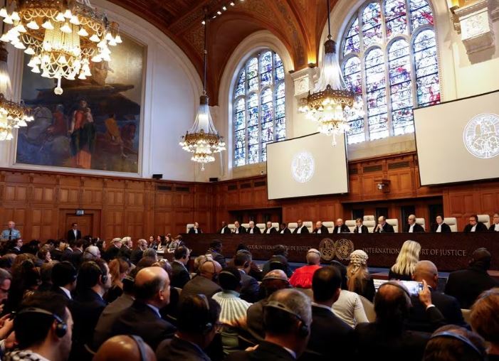 ইসরায়েলকে গাজায় গণহত্যা ঠেকানোর নির্দেশ আইসিজের