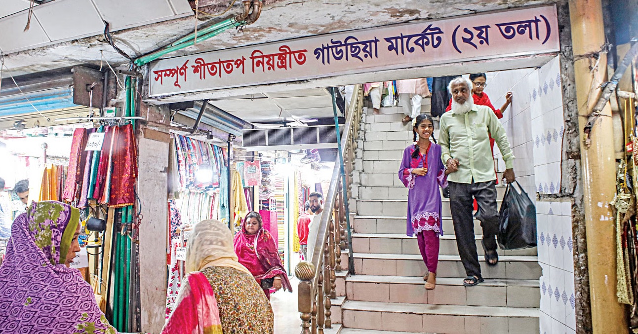 অপর্যাপ্ত অগ্নি নিরাপত্তা ব্যবস্থা: ঢাকার প্রতি ৪ মার্কেটের ৩টিই ঝুঁকিপূর্ণ