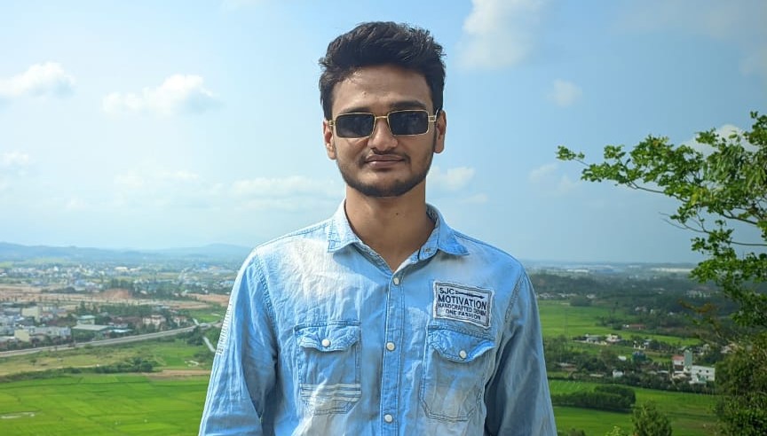 ‘দস্যুরা মোবাইল ফোন নিয়ে যাচ্ছে, এটাই হয়তো আমার শেষ কথা’