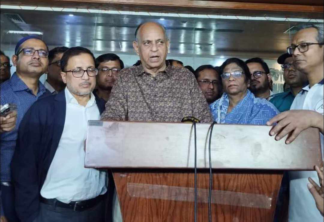 গাজীপুরে সিলিন্ডার থেকে আগুনে দগ্ধদের বিষয়ে যা জানালেন স্বাস্থ্যমন্ত্রী